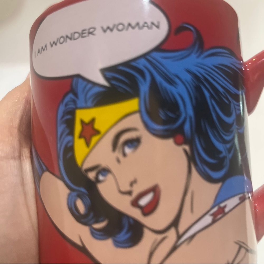 WONDER WOMAN Logo DC COMICS Super Hero Mug Coffee Cup 14oz Lot Of 2 - Picture 12 of 16